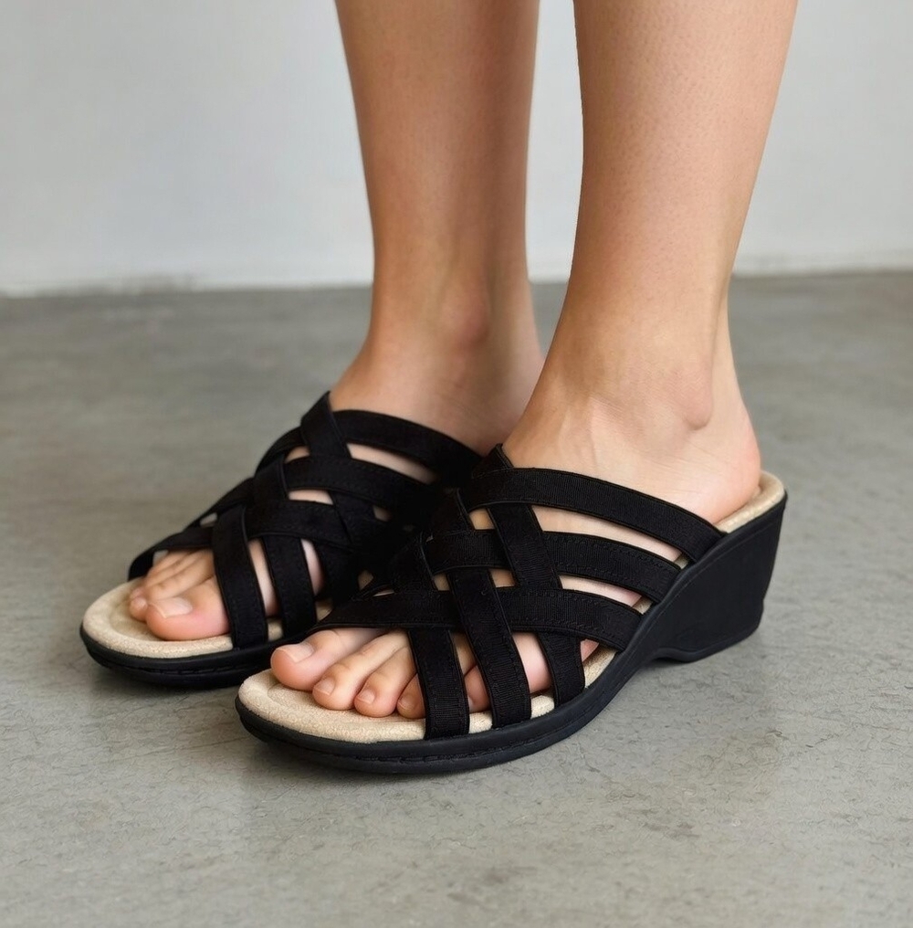 East 5th Irene Women's Black Strappy Memory Foam Slide Sandal Size 9.5 M NIB